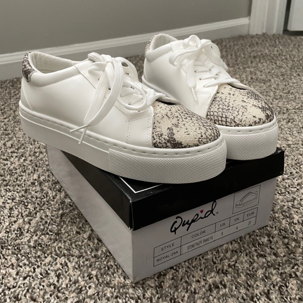 NWT Platform White and Snakeskin Sneakers